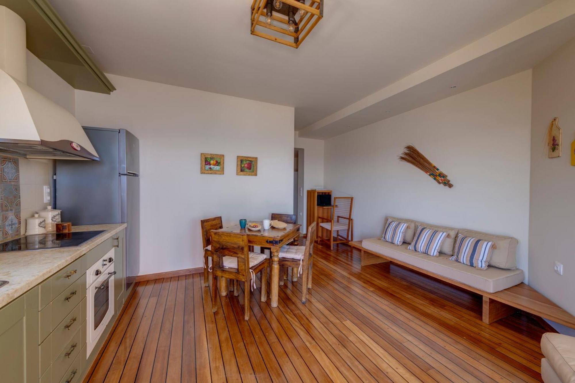 Lalari Beach Suites Vári Exteriör bild