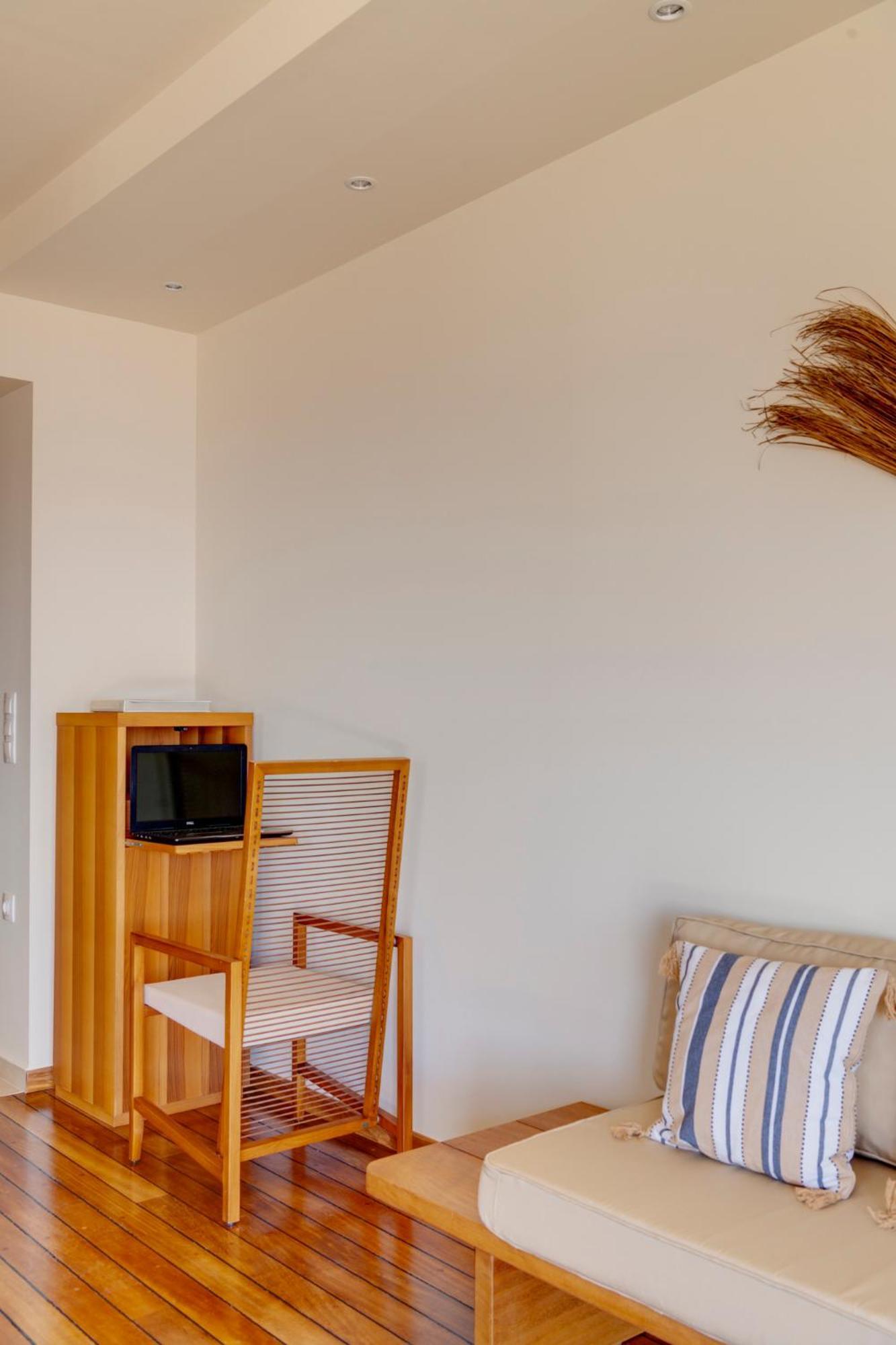 Lalari Beach Suites Vári Exteriör bild