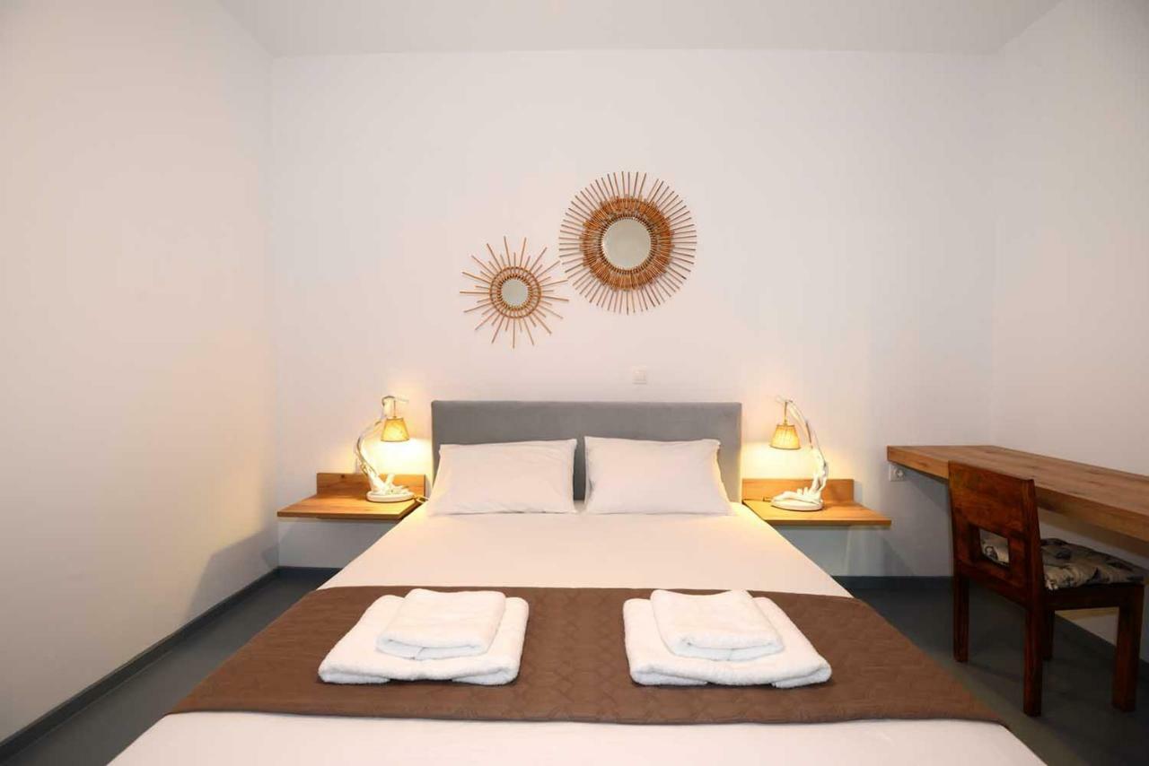 Lalari Beach Suites Vári Exteriör bild