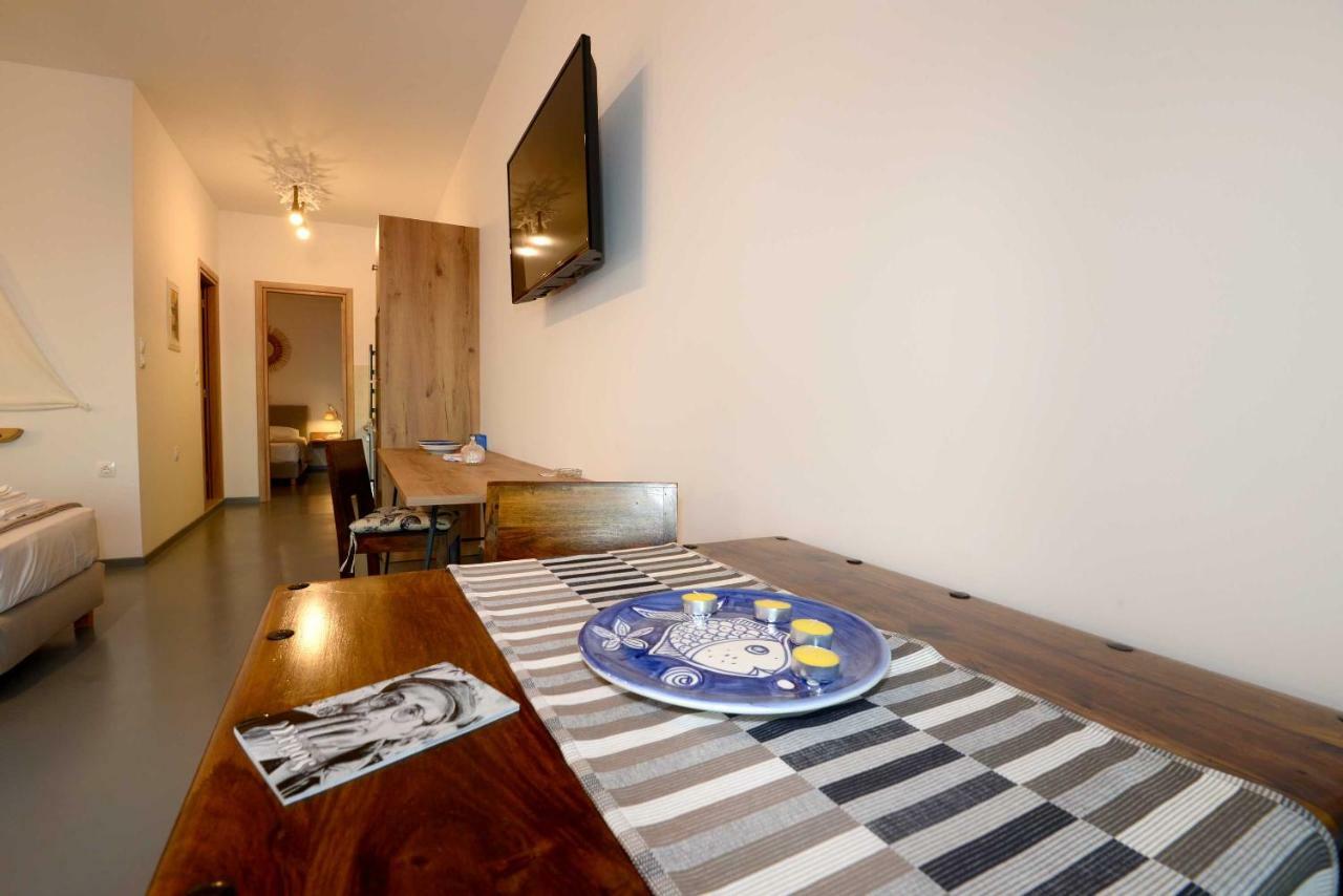 Lalari Beach Suites Vári Exteriör bild